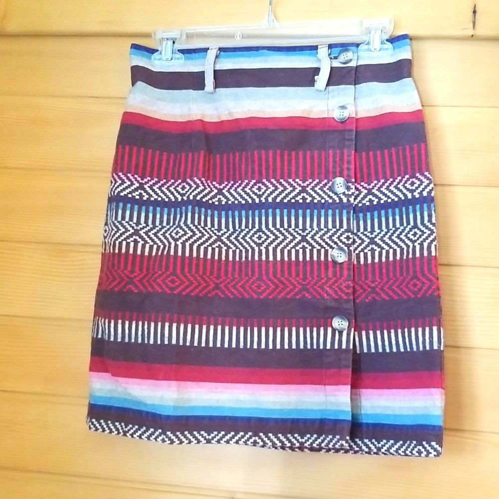 Woven skirt